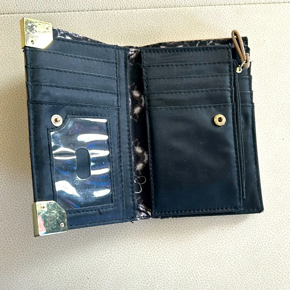 Jessica Simpson Bi-fold Billfold/Wallet-Tan Neutral Classic Like New Compact